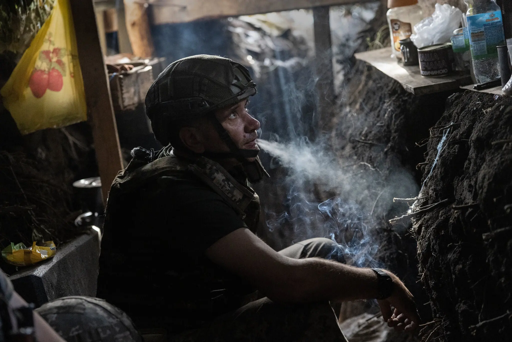 Український піхотинець на базі поблизу російських позицій на півдні Донецької області минулого тижня.